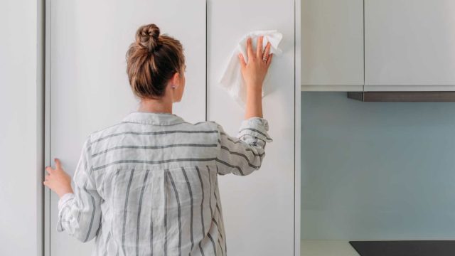 Revolutionizing Cleanliness: The Rise of Eco-Friendly Disinfecting Wipes