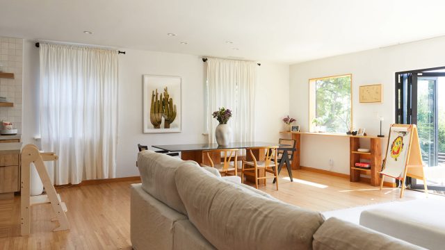 Creating a Kid-Friendly Minimalist Home: Essential Tips