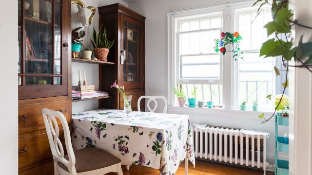 Revamp Your Dining Experience with Grandma's Creative Decor Ideas