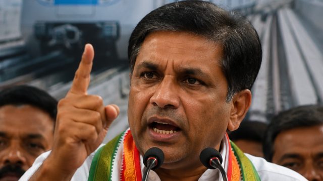 Political Theatre Unfolds Over Hyderabad Metro Rail Controversy | pokermon88 online, prediksi hk mot