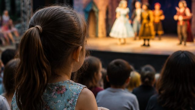 Why Visiting Summer Theater Festivals Can Ignite Your Child's Creativity | thescore bet, vivo z 1 x 