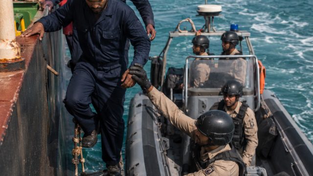 Urgent Evacuation of Seafarers from the Persian Gulf Initiated | bet slot adalah, bet 20 kasyno