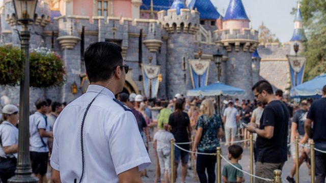 Disneyland Attraction Incident: Safety Measures Under Scrutiny | busur4d login, cartamundi casino ro