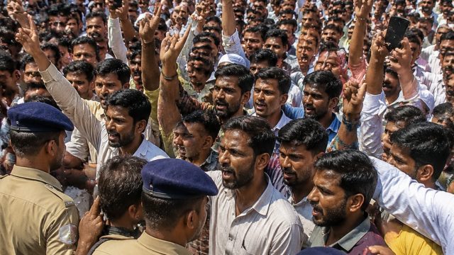 Controversy Erupts Over Religious Chanting Incident in Hyderabad | warna salem itu warna apa, downlo