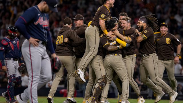 Padres Shine in Thrilling Extra-Inning Victory Over Braves | milkyway online casino, spartanslot, pa